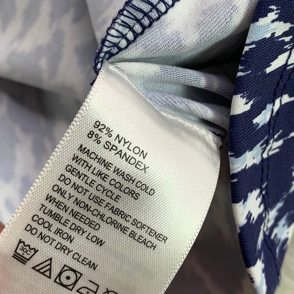 Tommy Bahama Aubrey Chic Cheetah Island zone Top Blue Summer UPF 30 Size M - Picture 10 of 14